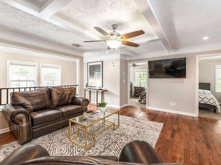 Gorgeous East Village Home Near Downtown Sleeps 12 5 Bedrooms Coffee Bbq Ac Parking Atlanta Bagian luar foto