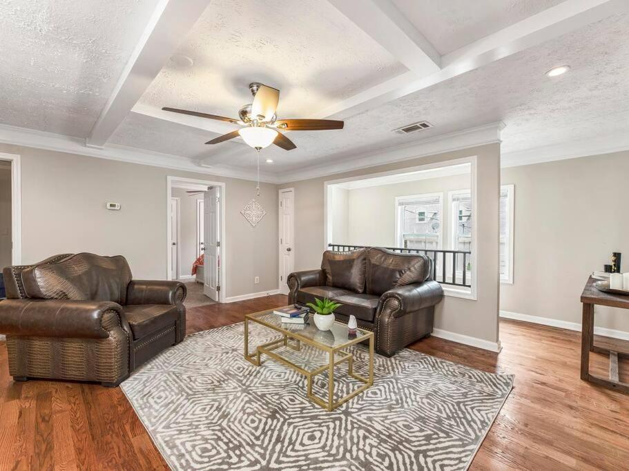 Gorgeous East Village Home Near Downtown Sleeps 12 5 Bedrooms Coffee Bbq Ac Parking Atlanta Bagian luar foto